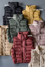 Load image into Gallery viewer, STRIPE QUILTED STAND COLLAR PADDED VEST JACKET