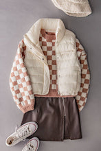 Load image into Gallery viewer, STRIPE QUILTED STAND COLLAR PADDED VEST JACKET