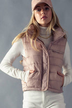Load image into Gallery viewer, STRIPE QUILTED STAND COLLAR PADDED VEST JACKET